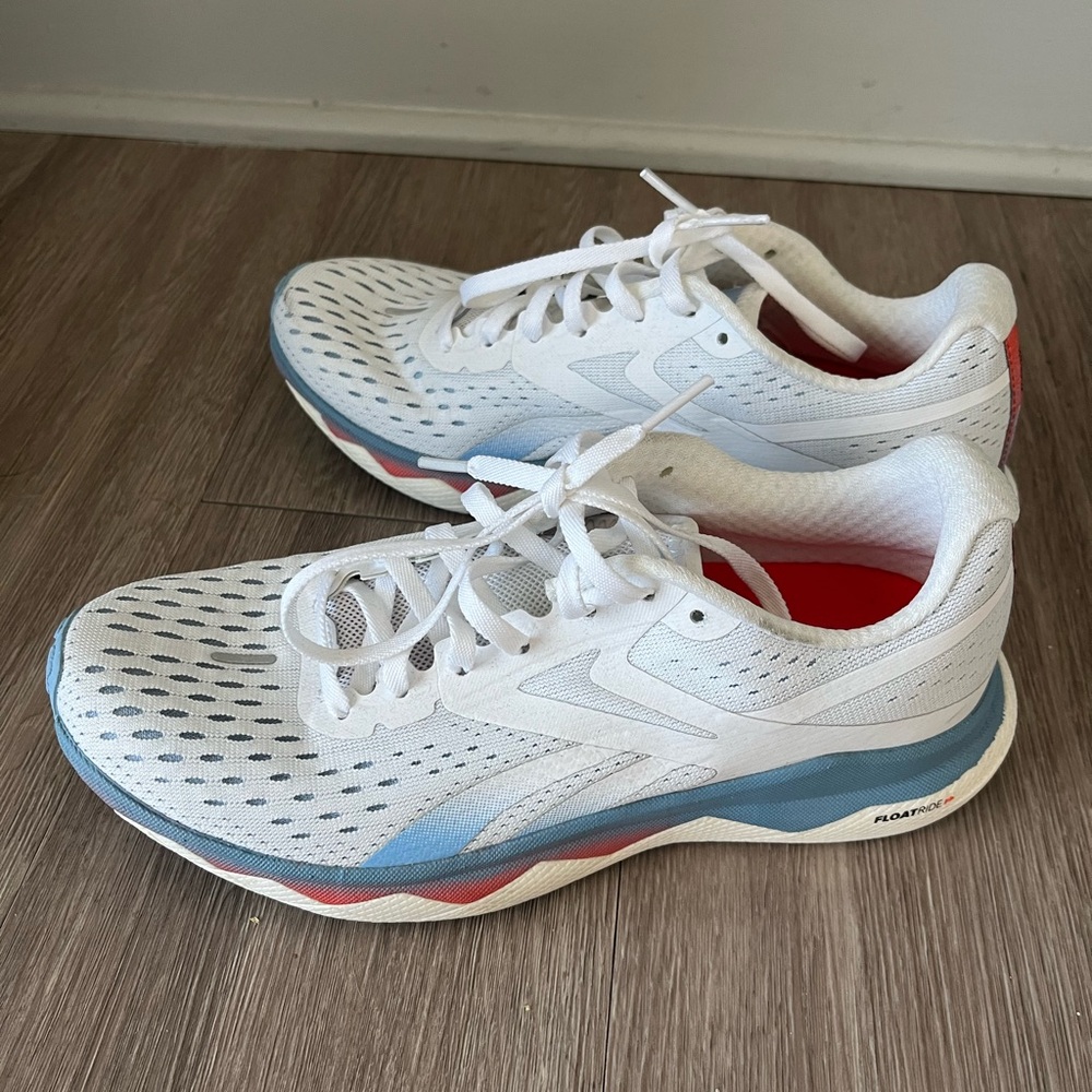 ⭐️Reebok FloatRide Sneakers, Women’s Size 6, NWOT